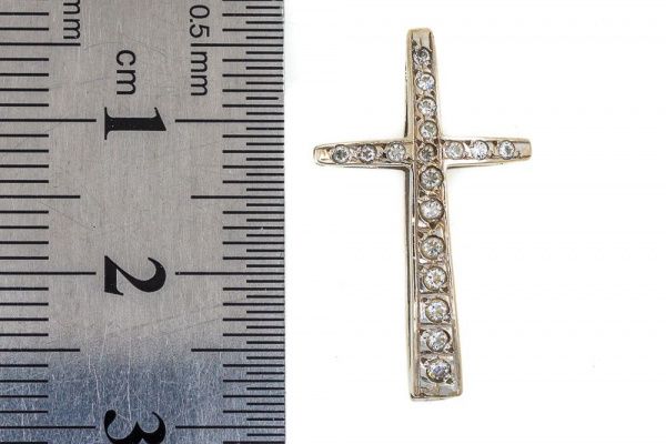 Крест из белого золота 585 пробы 1,74 гр. с недрагоценными камнями б/у