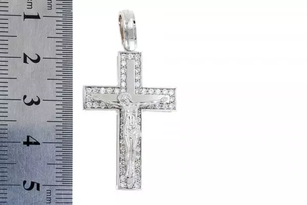 Крест из белого золота 585 пробы 9,99 гр. с бриллиантовой крошкой б/у
